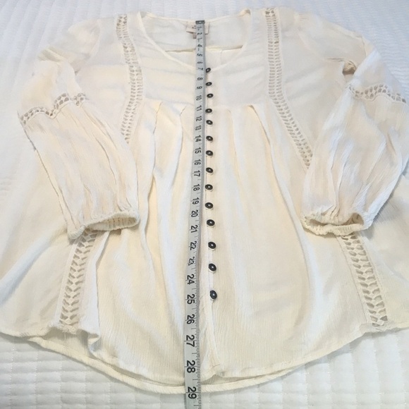 Knox Rose Crocheted Cream Top Size Small - Picture 11 of 12